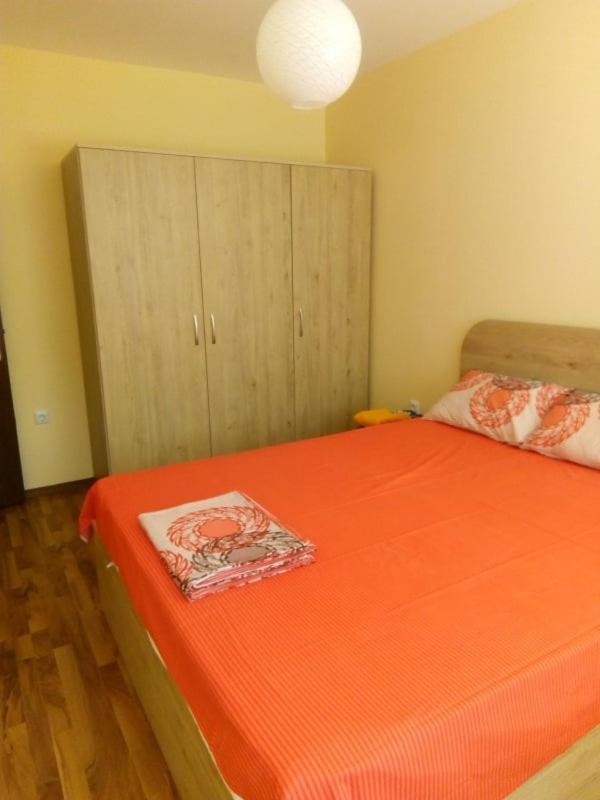 Cozy Apartament Naydenov Lägenhet Burgas Exteriör bild